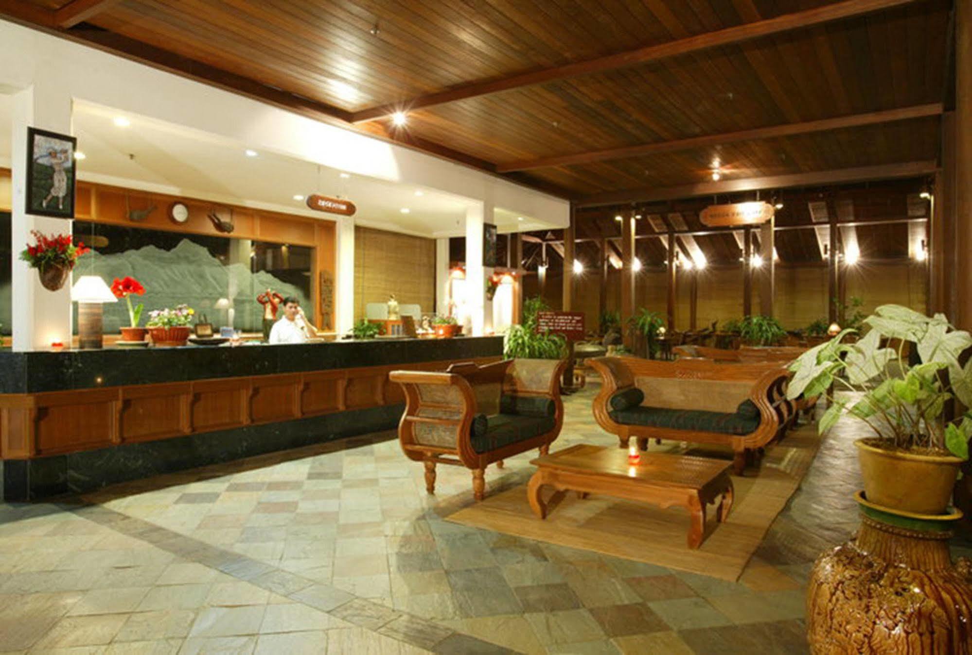Borneo Highlands Resort Padawan Exterior foto